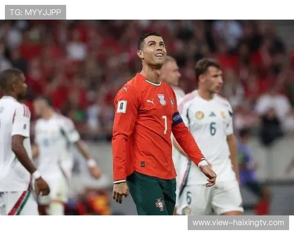 身体缺陷却成就传奇 足球星凭坚韧与努力超越极限创造辉煌